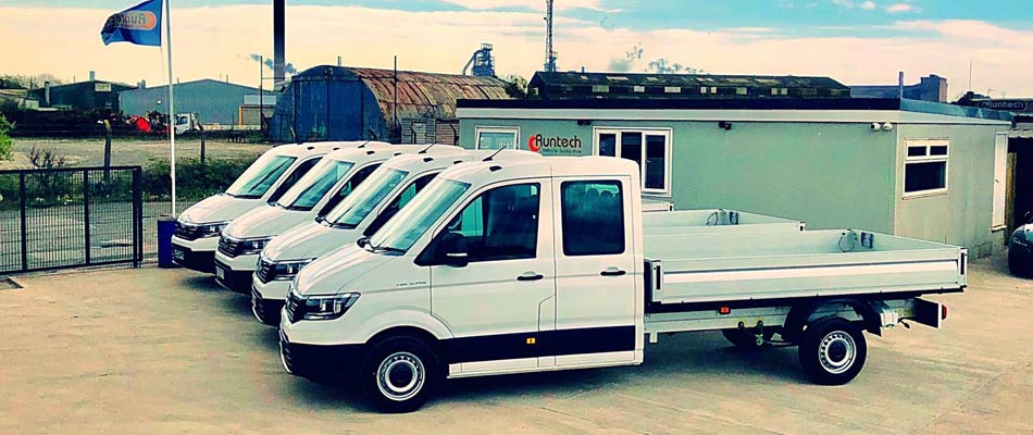 4 x MAN TGE Crew Cab Dropside Vans for Runtech